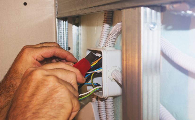 Elektryka w Domu: Innowacyjne Rozwiązania Zapewniające Bezpieczeństwo, Oszczędność i Convenience w Codziennym Życiu Mieszkańców Współczesnych Domów.